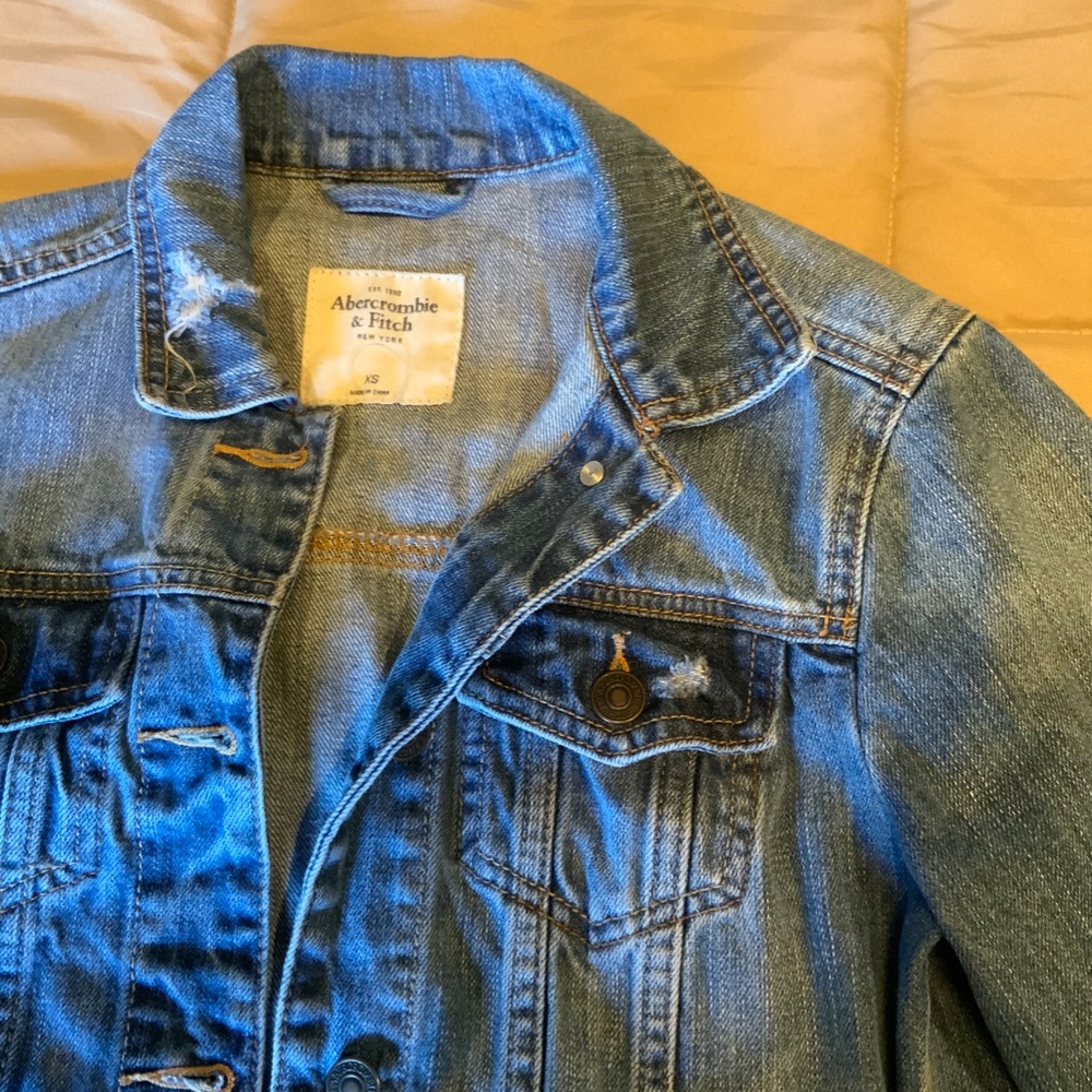 A&F Denim Jacket - Picture 2 of 5